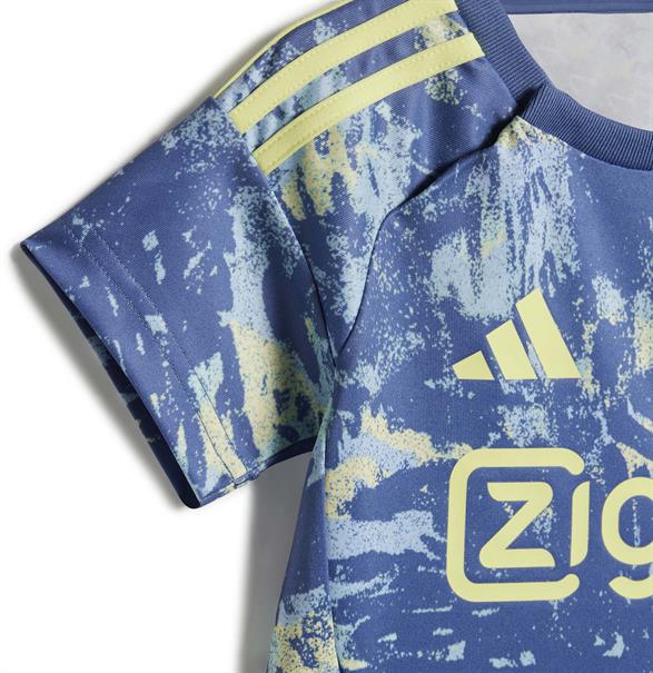Adidas ajax a baby