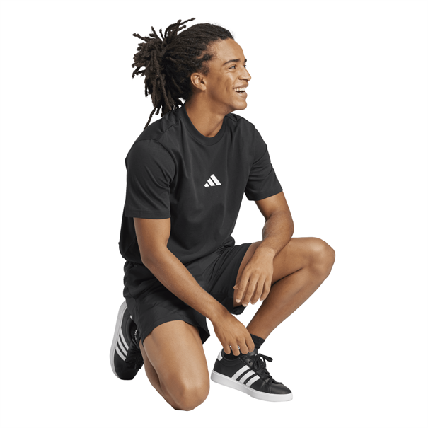 Adidas Essentials Small Logo Single Jersey T-shirt