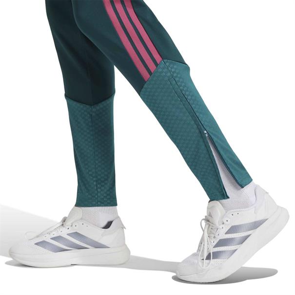 Adidas real tr pnt