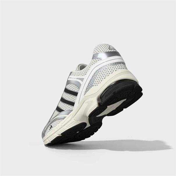Adidas spiritain 2000