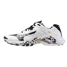 Mizuno wave lightning z8