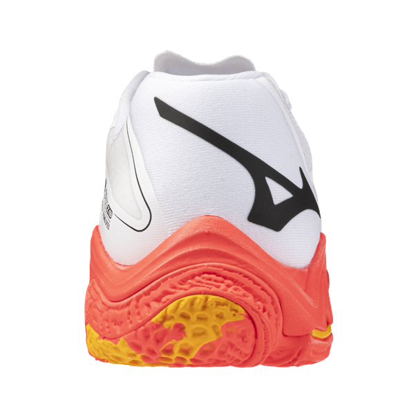 Mizuno wave lightning z8