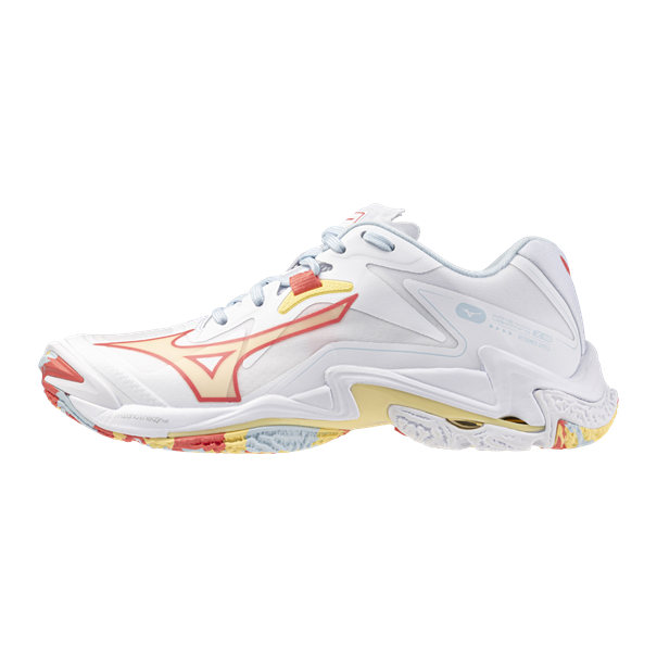 Mizuno wave lightning z8