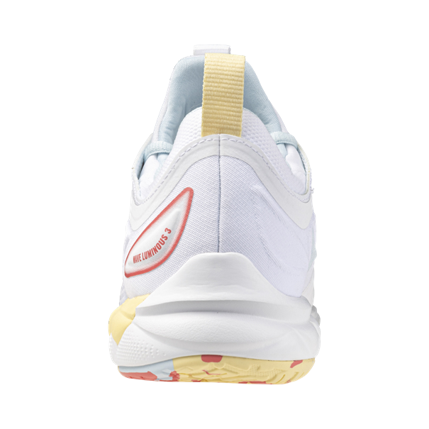 Mizuno wave luminous 3