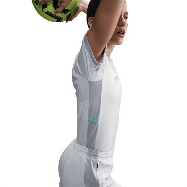 Nike Academy 25 DriFIT voetbaltop voor dames