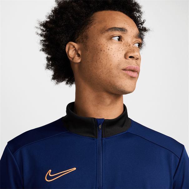 Nike academy men's dri-fit soccer d