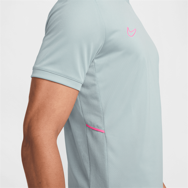 Nike Academy Voetbaltop met DriFIT en korte mouwen