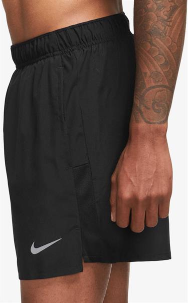 Nike Challenger DriFIT hardloopshort met binnenbroek