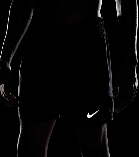 Nike Challenger DriFIT hardloopshort met binnenbroek