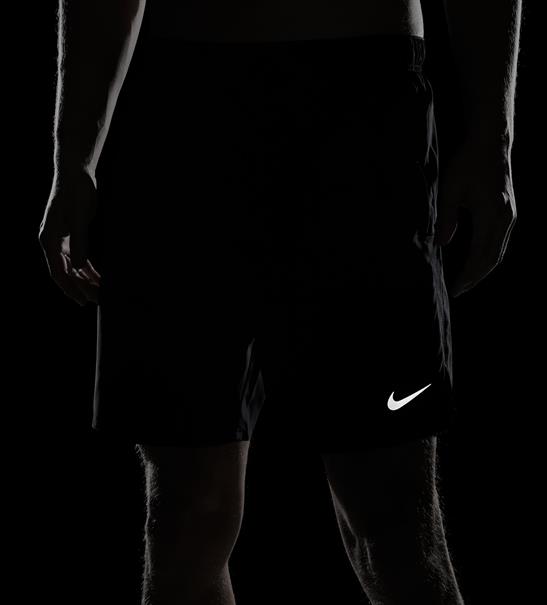 Nike Challenger DriFIT hardloopshort met binnenbroek