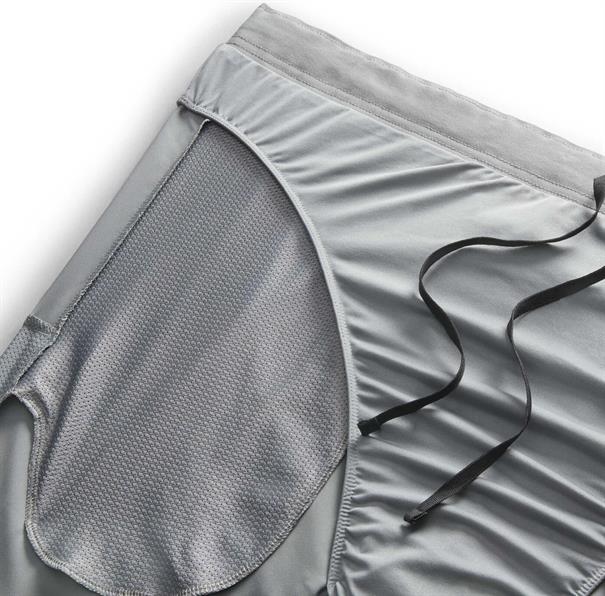 Nike Challenger DriFIT hardloopshort met binnenbroek
