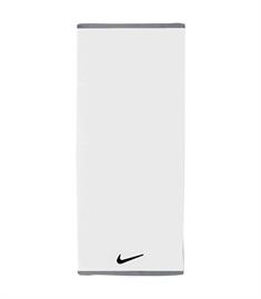 Nike fundamental towel medium