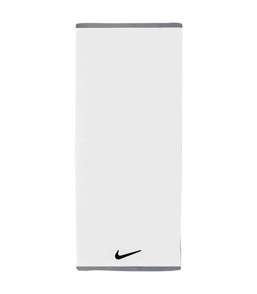 Nike fundamental towel medium