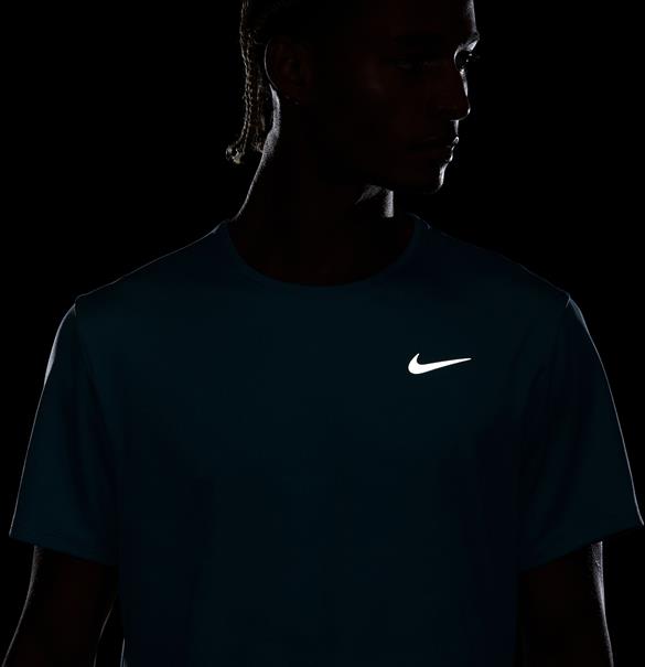 Nike Miler UV hardlooptop met korte mouwen en DriFIT