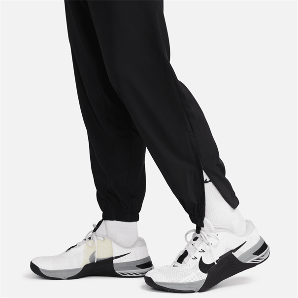 Nike nike dri-fit form men's tapered fit