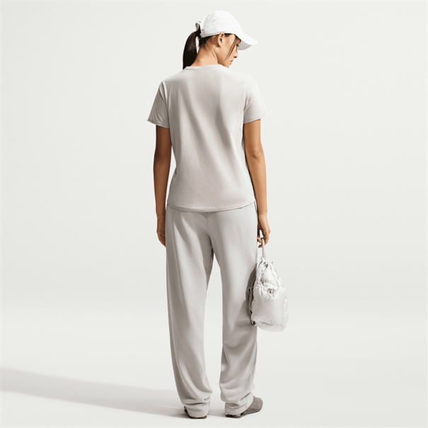 Nike nike sportswear club essentials wom