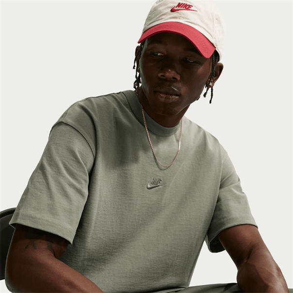 Nike nike sportswear premium essentials