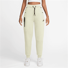 Nike nike sportswear tech fleece women's