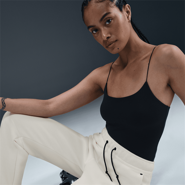 Nike nike sportswear tech fleece women's