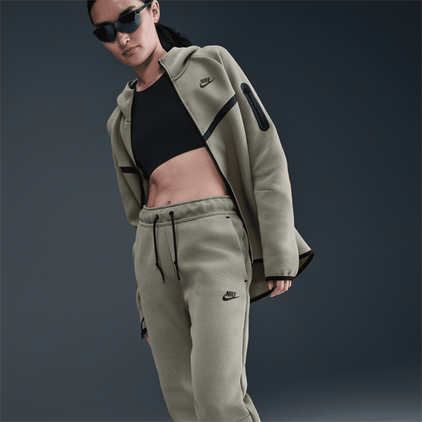 Nike nike sportswear tech fleece women's