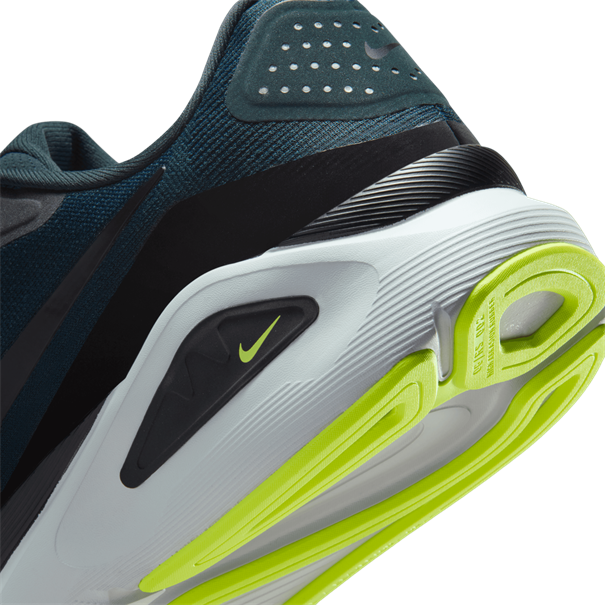 Nike nike structure 26 men's road runnin