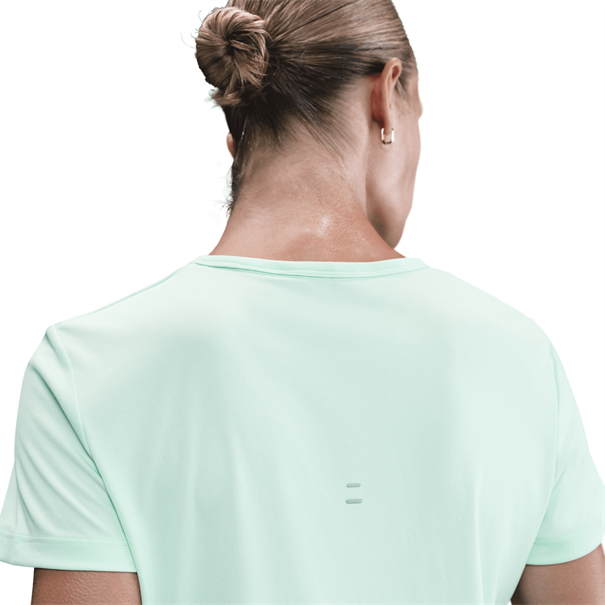 Nike nike tempo swoosh women's dri-fit s