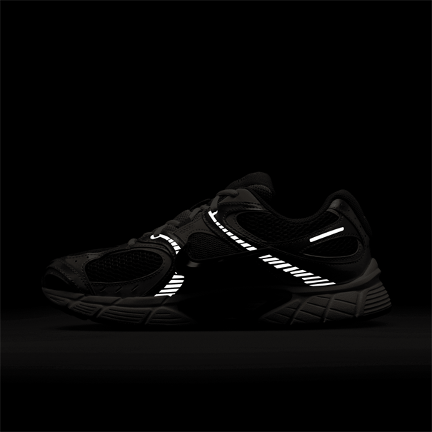 Nike nike v5 rnr men's shoes
