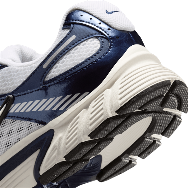 Nike nike v5 rnr men's shoes