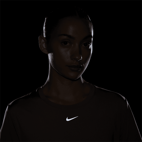 Nike One Classic DriFIT top met korte mouwen voor dames