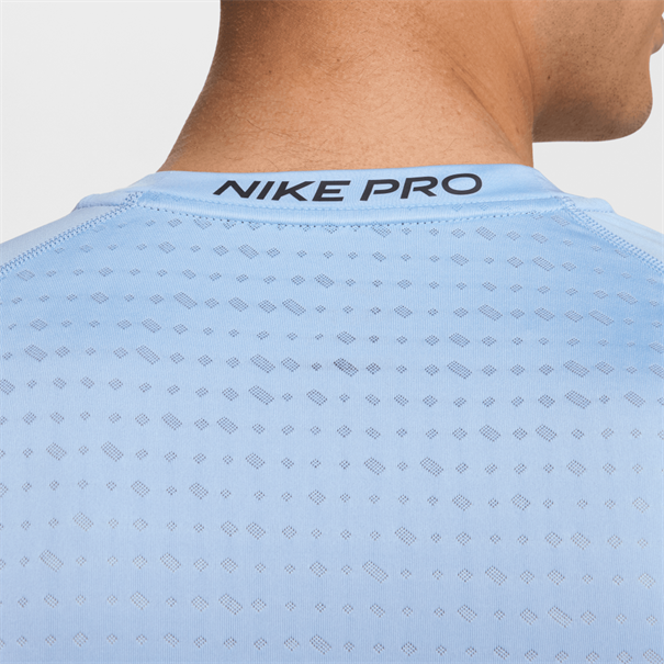 Nike Pro Breathe Aansluitende herentop met korte mouwen