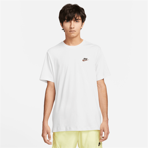Nike sportswear club men's t-shirt