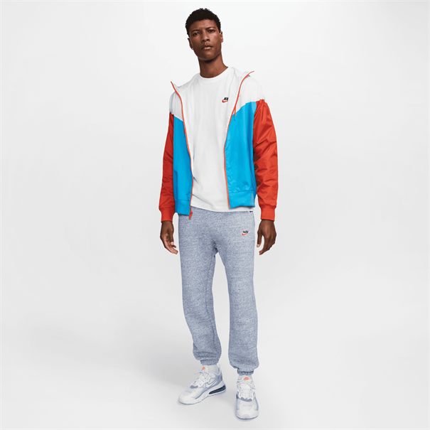 Nike sportswear club men's t-shirt