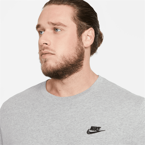 Nike sportswear club men's t-shirt