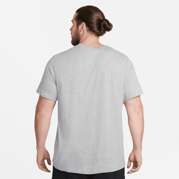 Nike sportswear club men's t-shirt