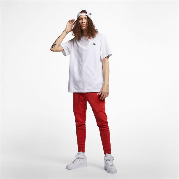 Nike sportswear club men's t-shirt