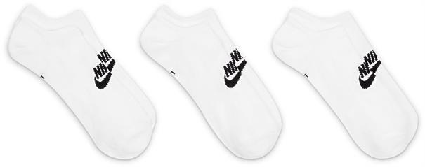 Nike sportswear everyday essential