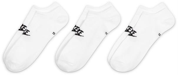 Nike sportswear everyday essential