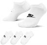 Nike sportswear everyday essential