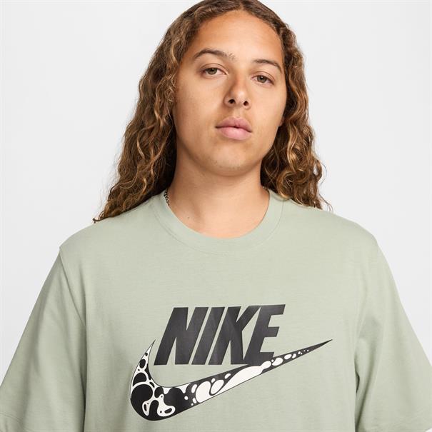 Nike sportswear men's t-shirt