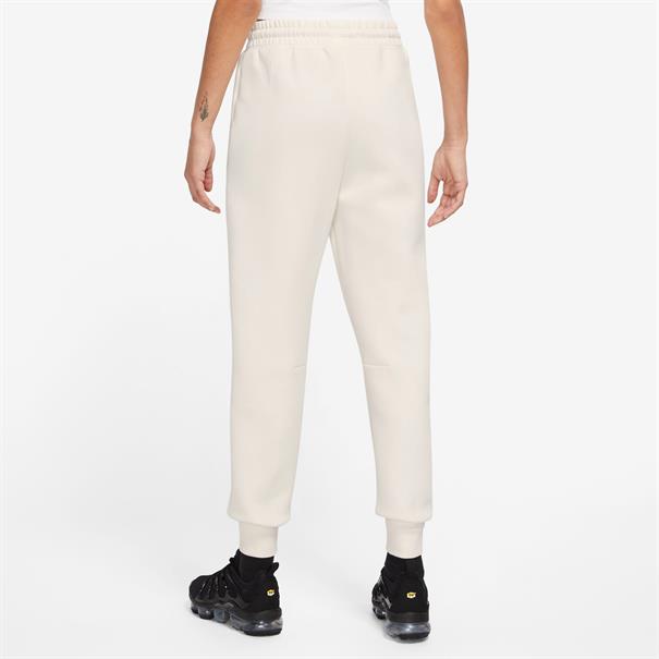Nike sportswear tech fleece women's