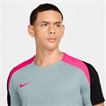 Nike Strike DriFIT voetbaltop met korte mouwen