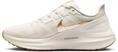 Nike Structure 25 Hardloopschoenen voor dames (straat)