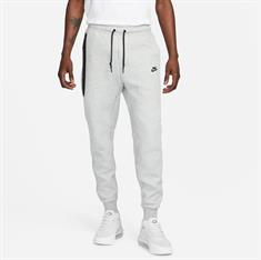 Nike Tech Fleece Joggingbroek met aansluitende pasvorm
