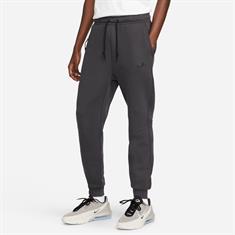 Nike Tech Fleece Joggingbroek met aansluitende pasvorm
