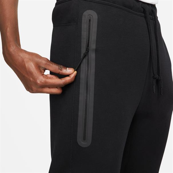 Nike Tech Fleece Joggingbroek met aansluitende pasvorm