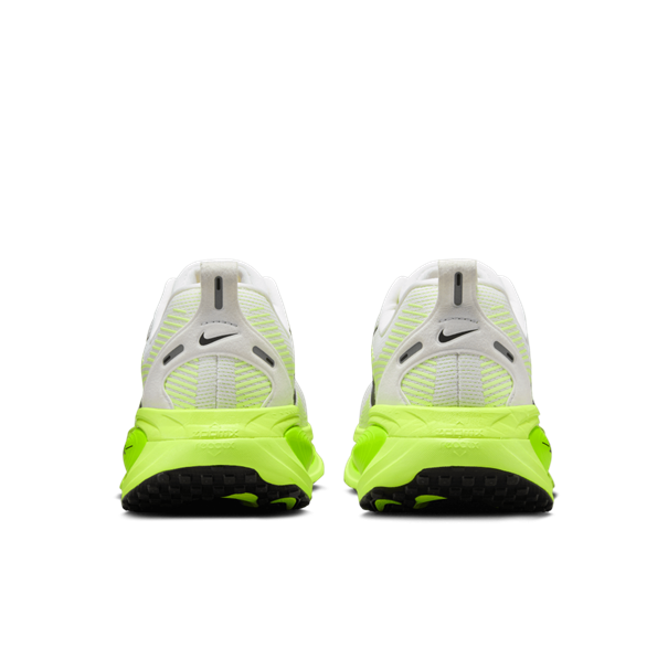 Nike Vomero 18 Hardloopschoenen voor dames (straat)
