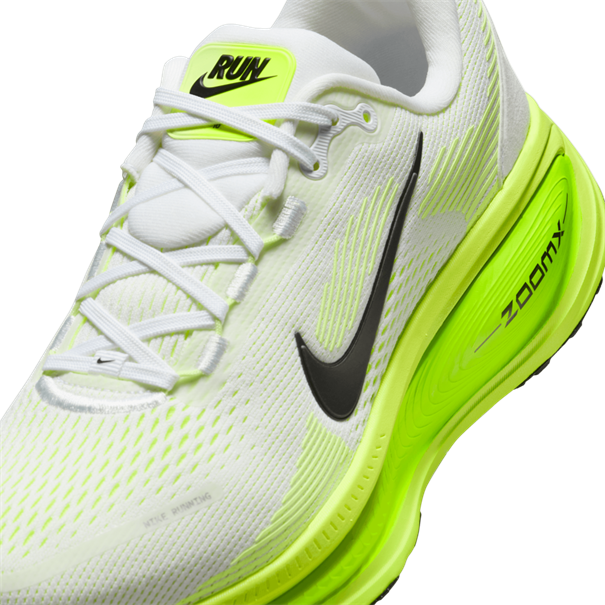 Nike Vomero 18 Hardloopschoenen voor dames (straat)