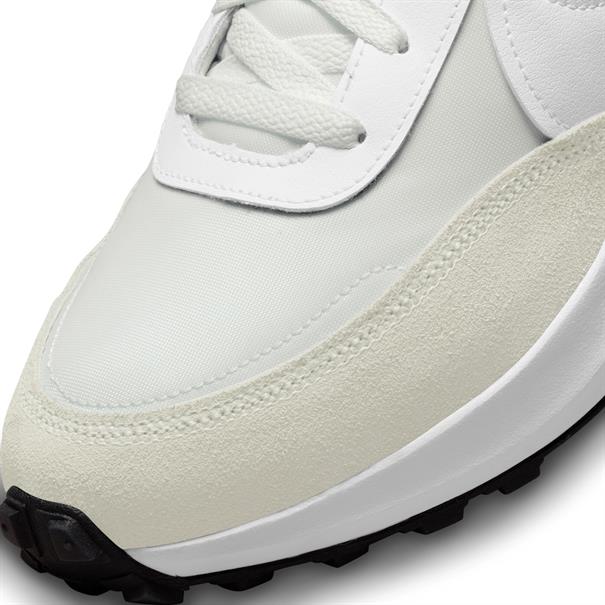 Nike waffle debut men's shoes