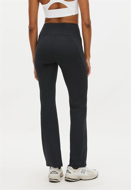 Röhnisch flattering high waist pants