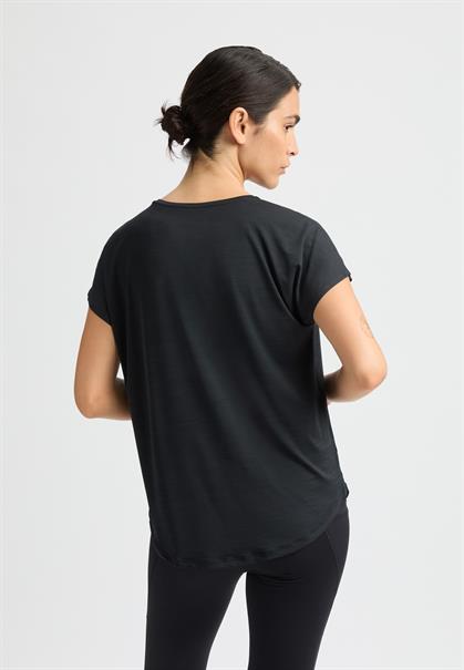 Röhnisch motion loose tee